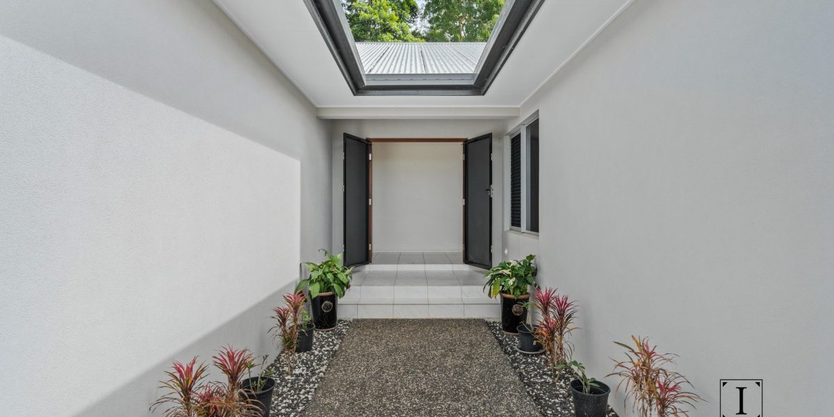 8 Whipbird Drive, Smithfield, QLD 4878 AUS