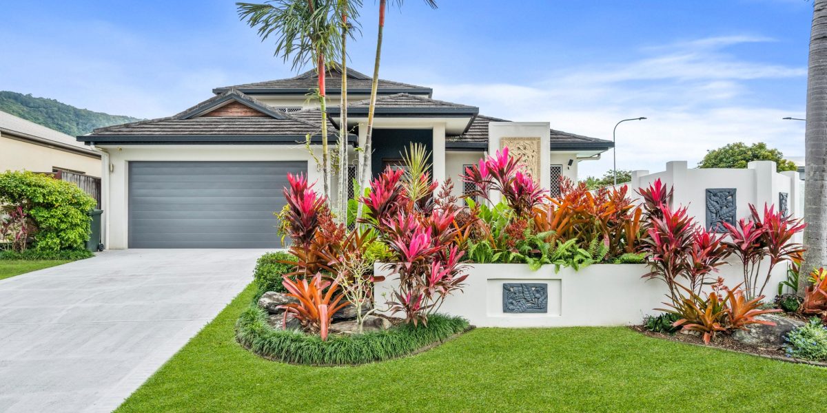 2 Bushlark Place, Smithfield, QLD 4878 AUS