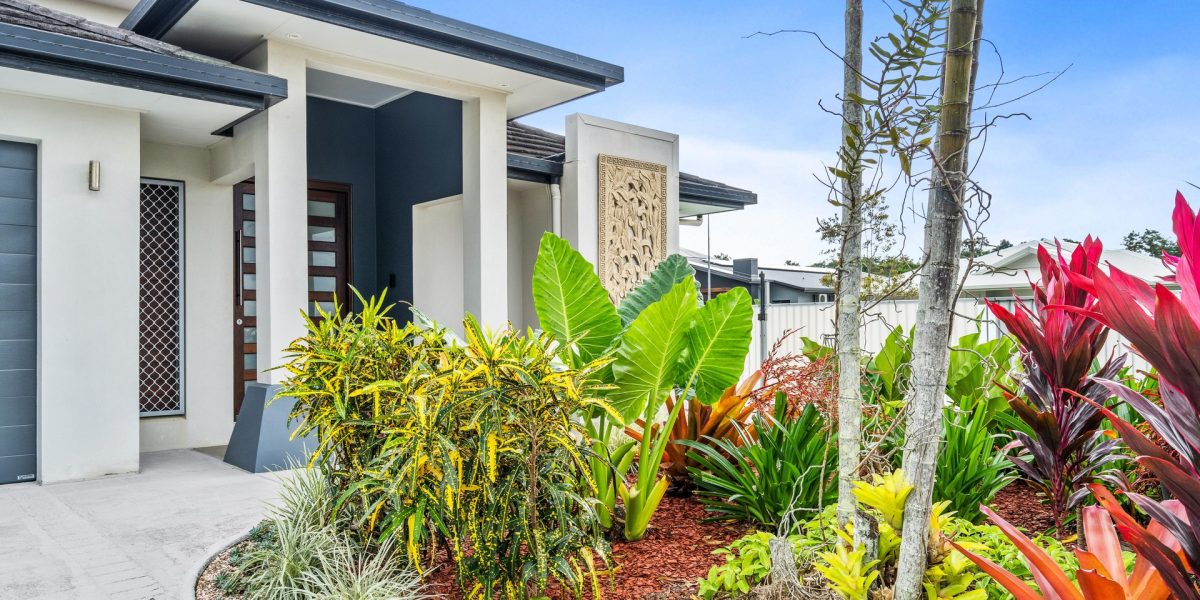 2 Bushlark Place, Smithfield, QLD 4878 AUS