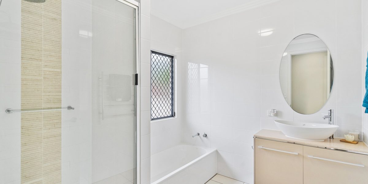 2 Bushlark Place, Smithfield, QLD 4878 AUS