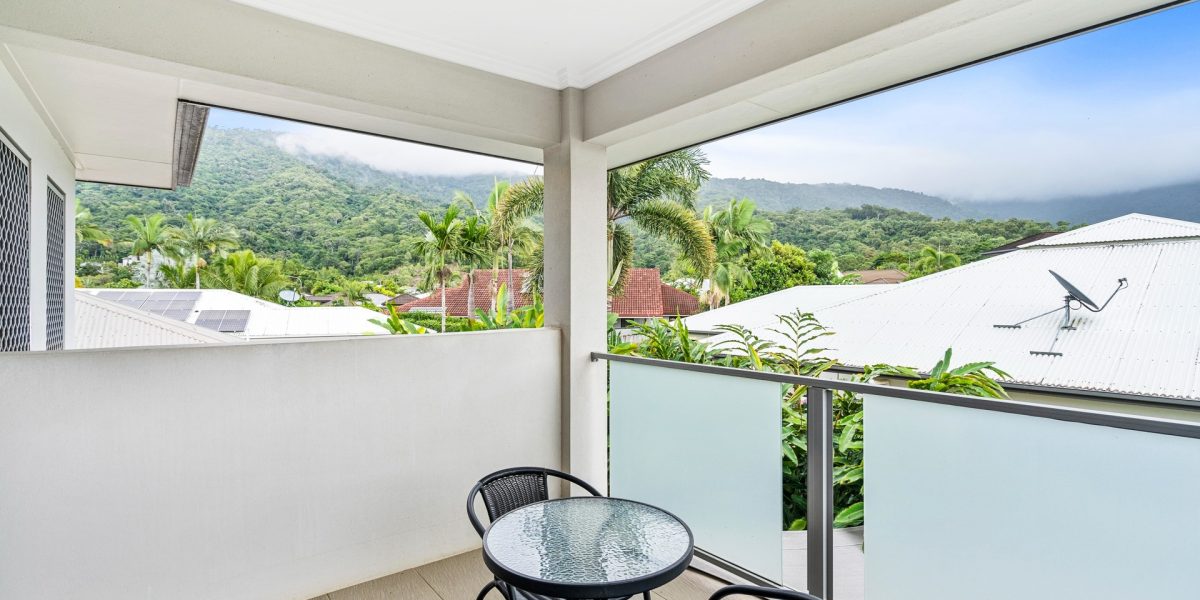 2 Bushlark Place, Smithfield, QLD 4878 AUS