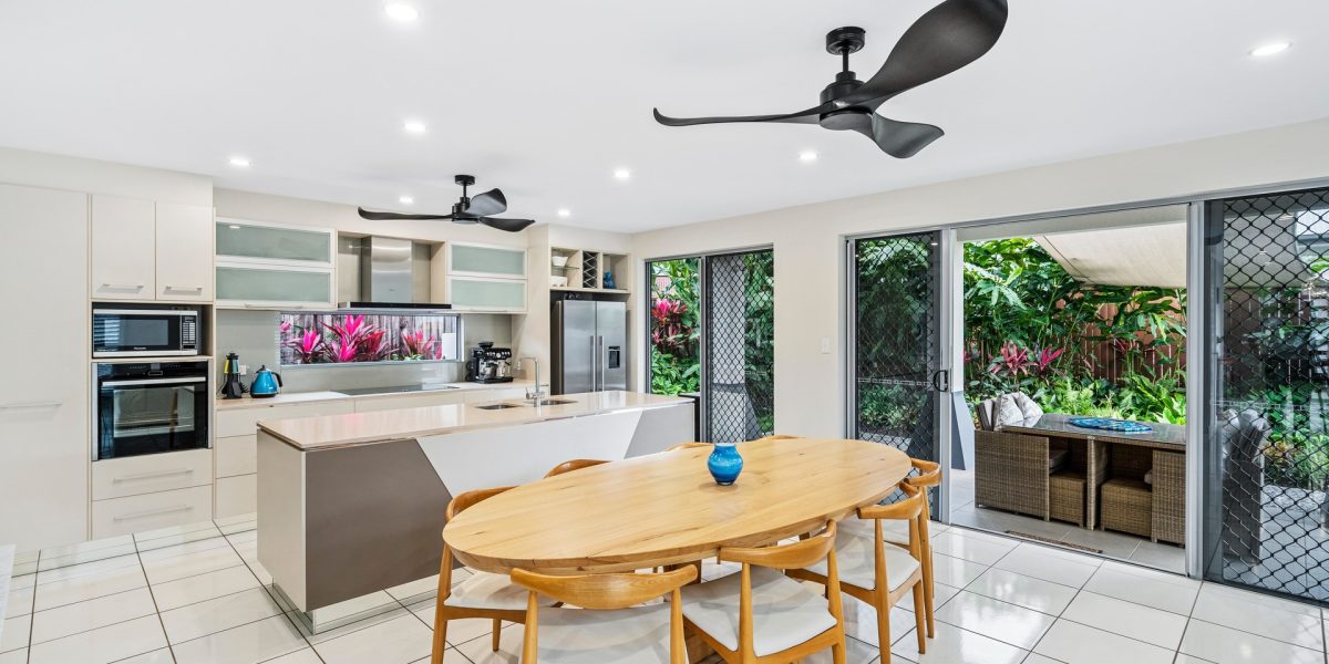 2 Bushlark Place, Smithfield, QLD 4878 AUS