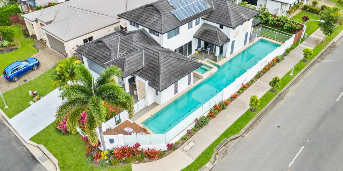 2 Bushlark Place, Smithfield, QLD 4878 AUS