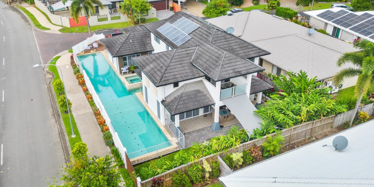 2 Bushlark Place, Smithfield, QLD 4878 AUS