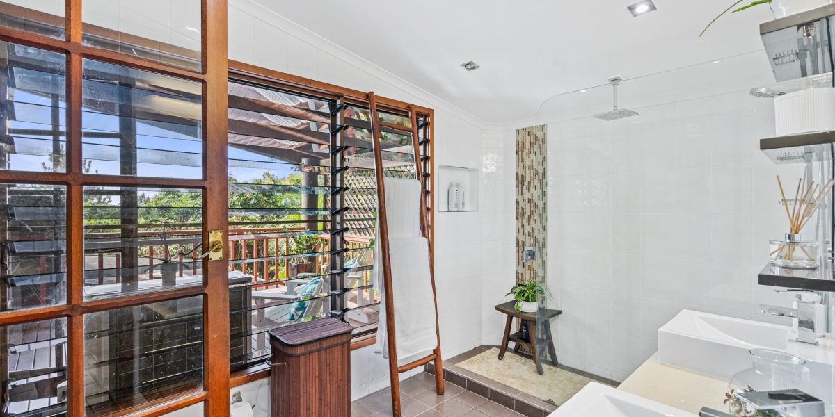 8 Jarda Street, Smithfield, QLD 4878 AUS