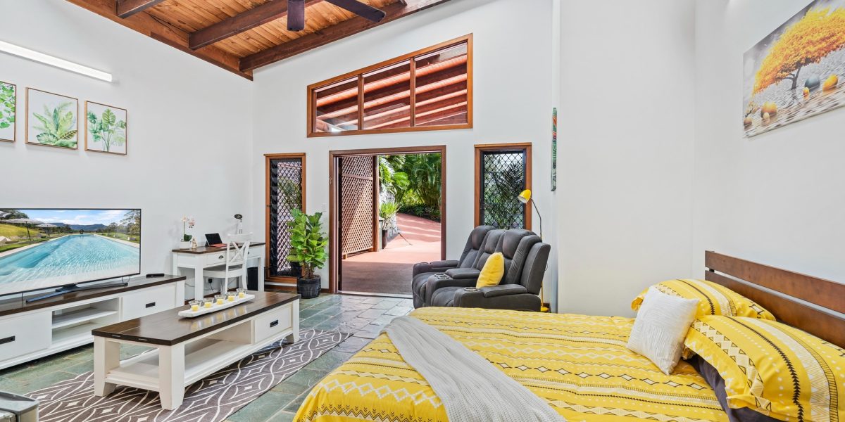 8 Jarda Street, Smithfield, QLD 4878 AUS
