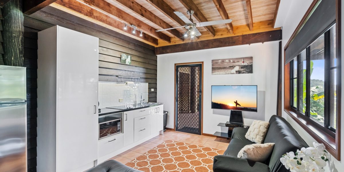 8 Jarda Street, Smithfield, QLD 4878 AUS