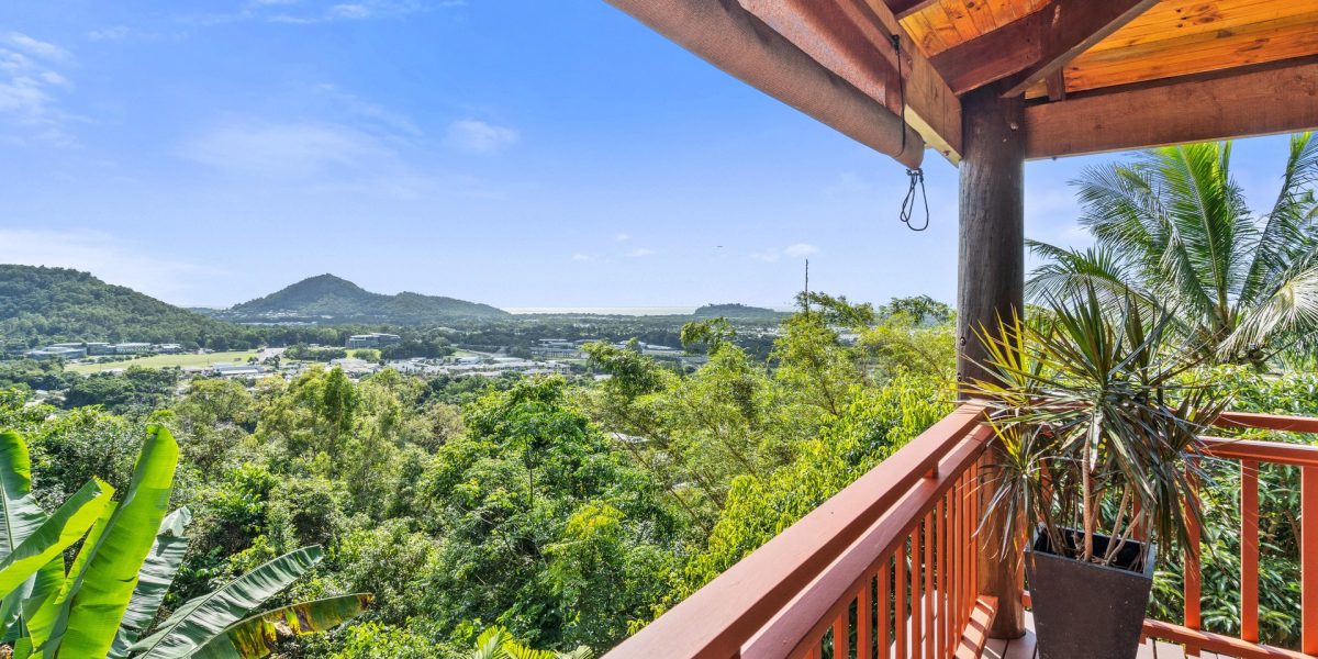 8 Jarda Street, Smithfield, QLD 4878 AUS