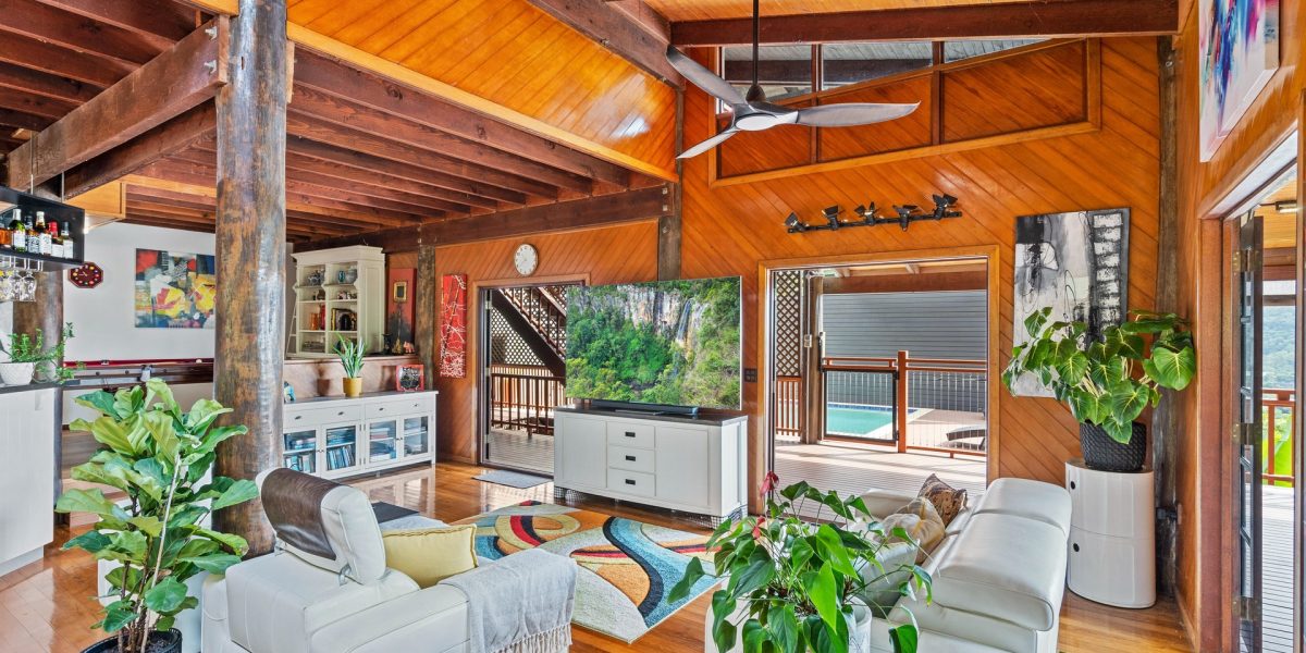 8 Jarda Street, Smithfield, QLD 4878 AUS