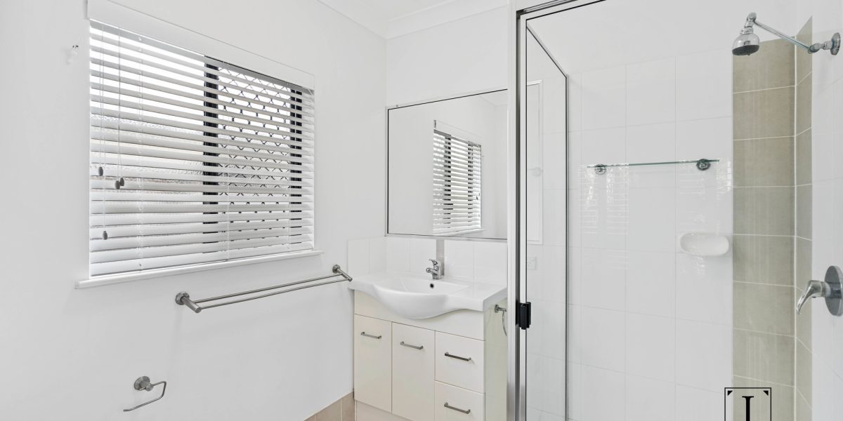 92 Roberts Drive, Trinity Beach, QLD 4879 AUS