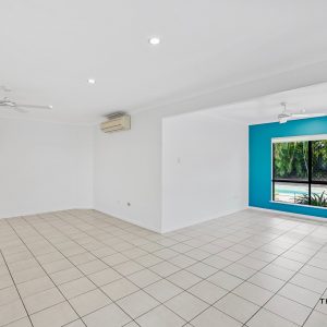92 Roberts Drive, Trinity Beach, QLD 4879 AUS