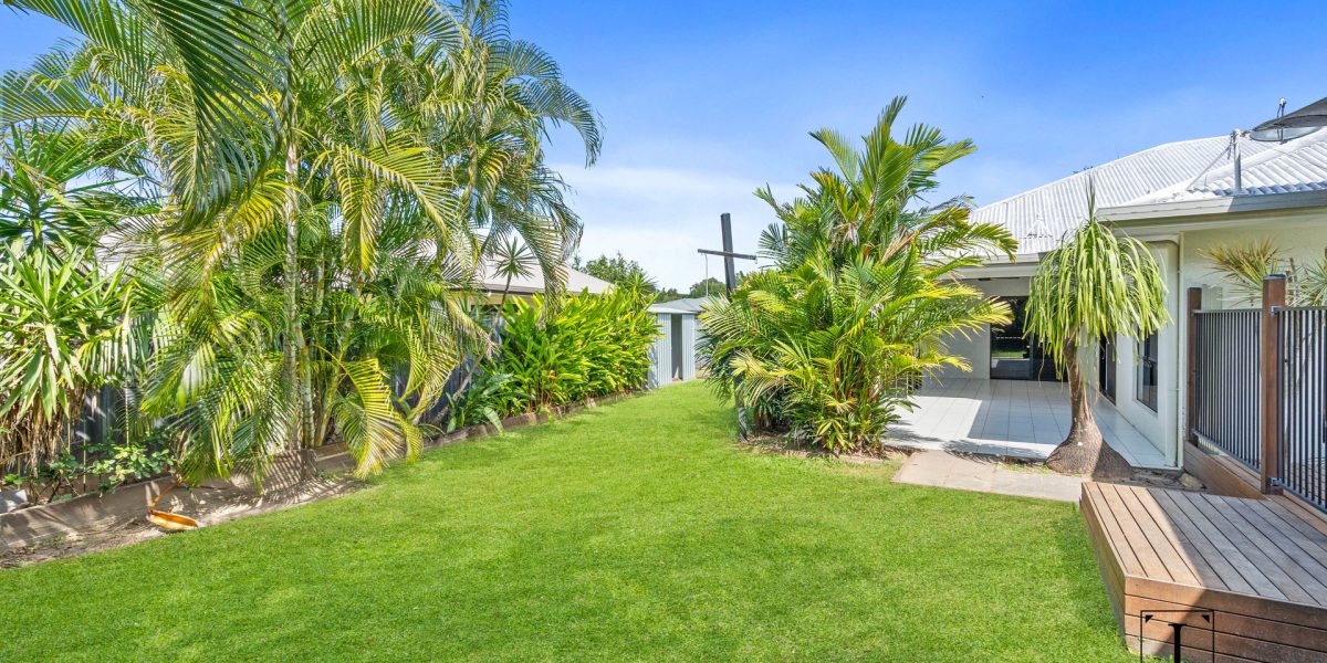 92 Roberts Drive, Trinity Beach, QLD 4879 AUS