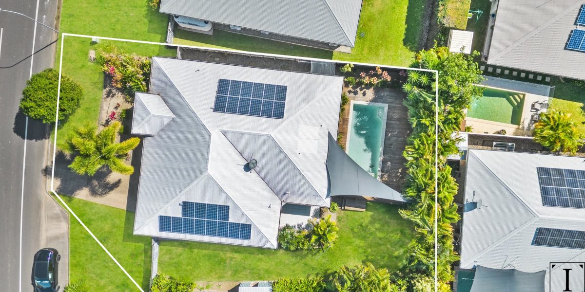 92 Roberts Drive, Trinity Beach, QLD 4879 AUS