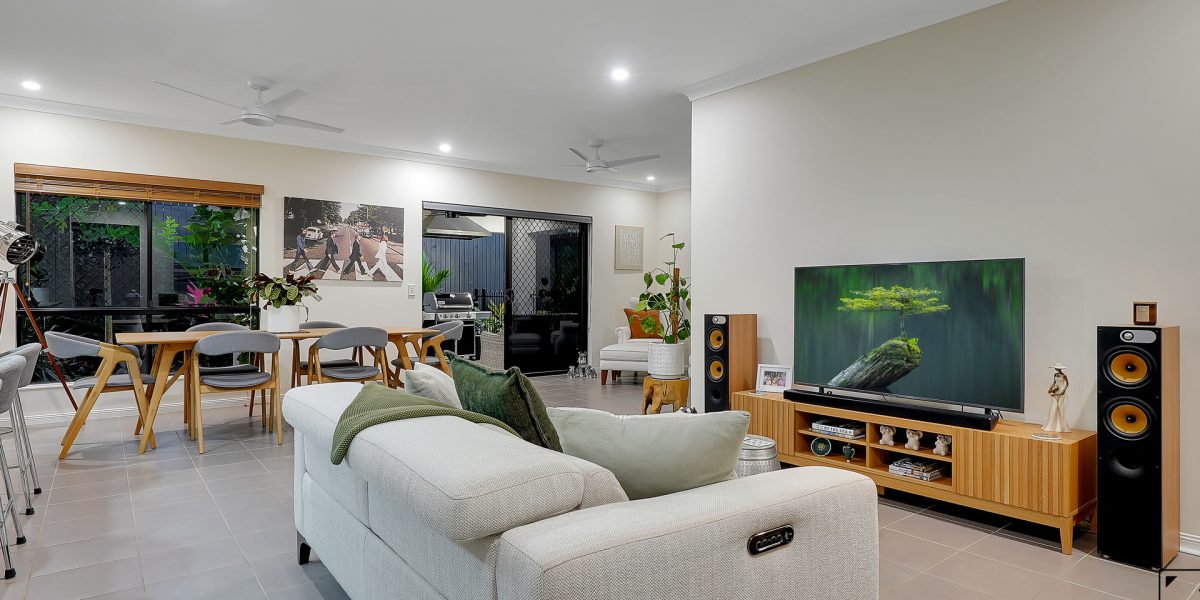 31 Bowline Place, Trinity Beach, QLD 4879 AUS