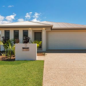 5 Eluma Mews, Smithfield, QLD 4878 AUS