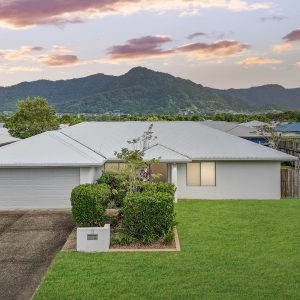 13 Tarantino Crescent, White Rock, QLD 4868 AUS