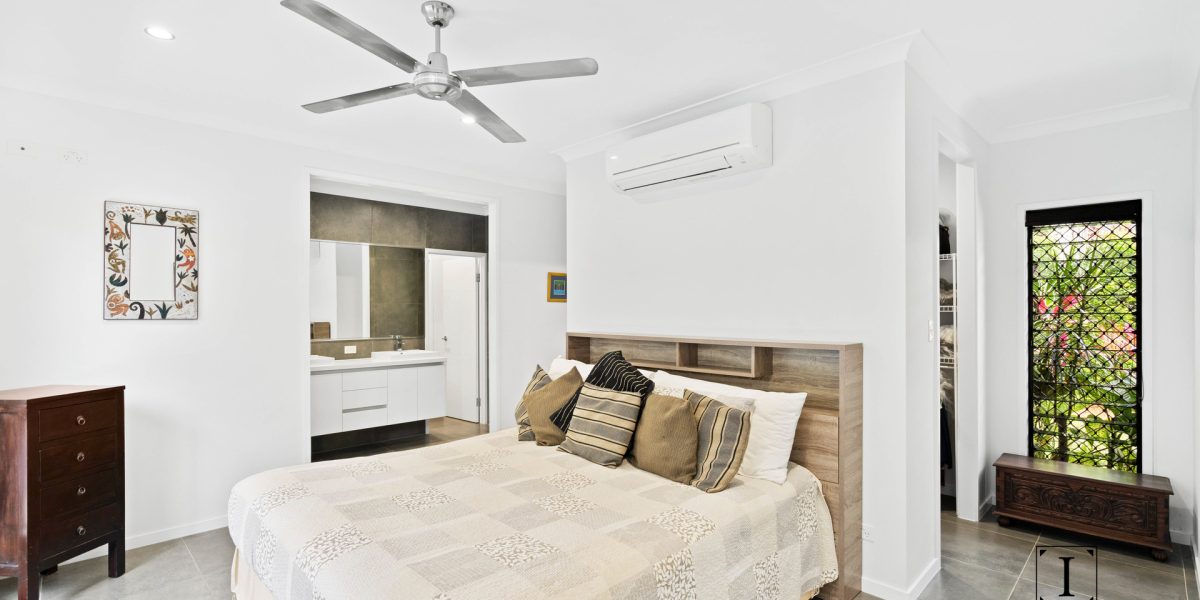 13 Megalong Close, Smithfield, QLD 4878 AUS
