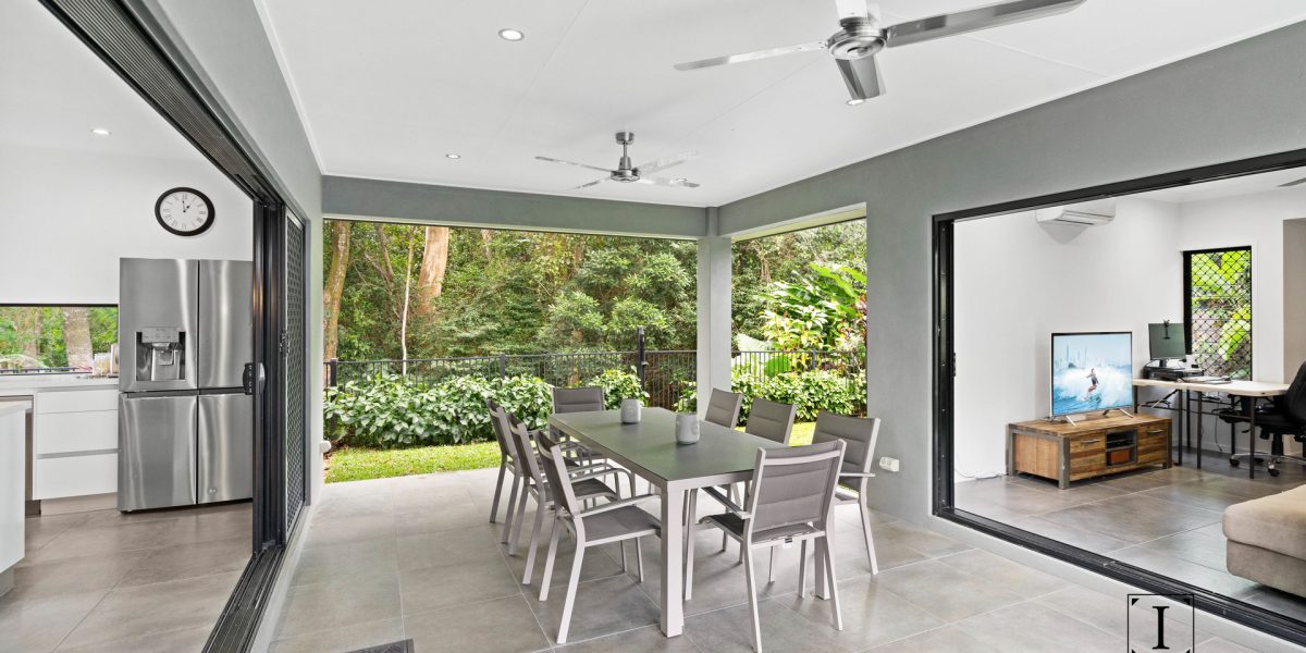 13 Megalong Close, Smithfield, QLD 4878 AUS