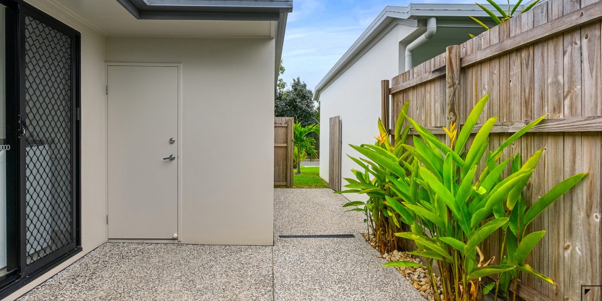 35 Conical Close, Trinity Beach, QLD 4879 AUS