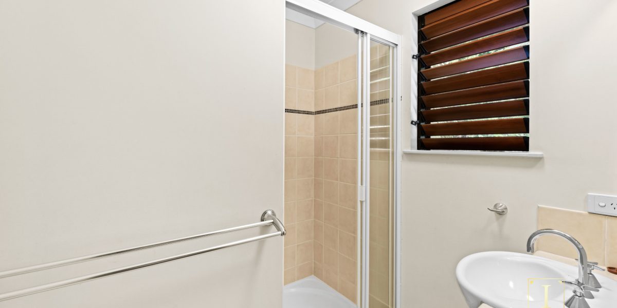 10/11-19 Stratford Parade, Stratford, QLD 4870 AUS
