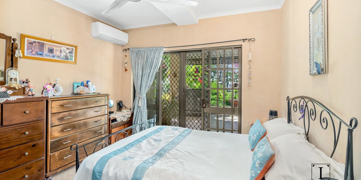 29-31 Casuarina Street, Holloways Beach, QLD 4878 AUS