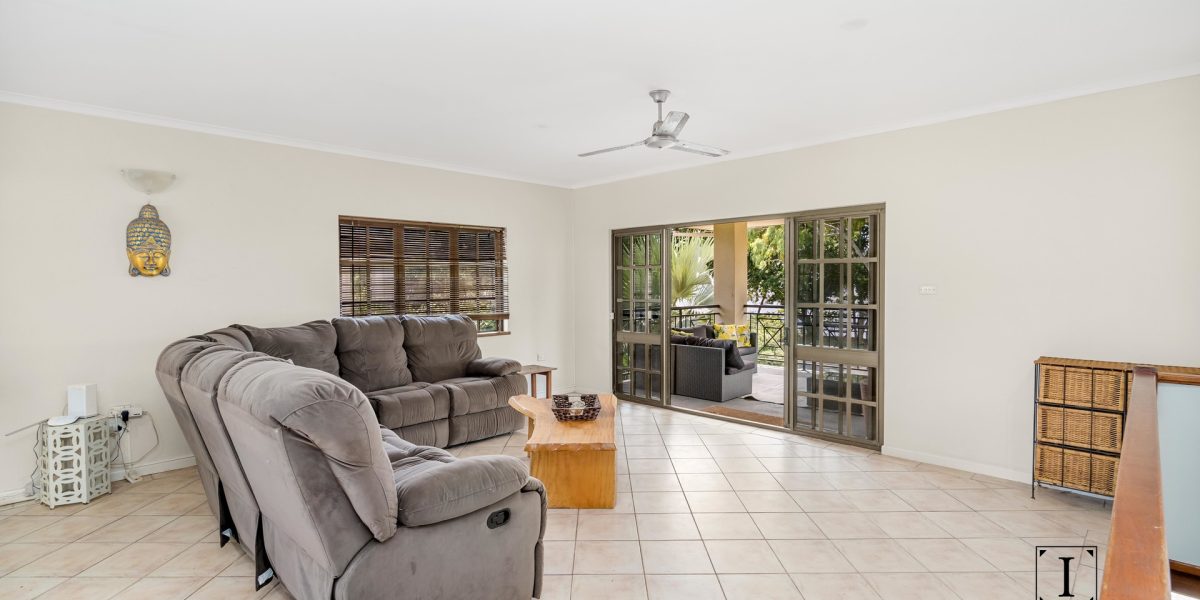 29-31 Casuarina Street, Holloways Beach, QLD 4878 AUS