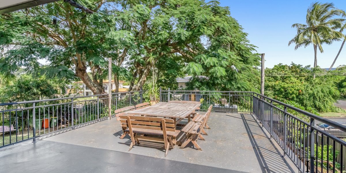 29-31 Casuarina Street, Holloways Beach, QLD 4878 AUS