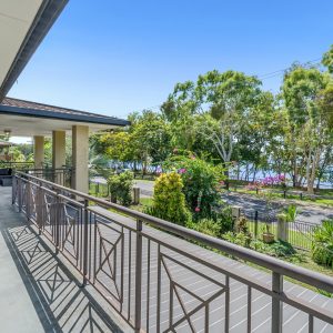 29-31 Casuarina Street, Holloways Beach, QLD 4878 AUS