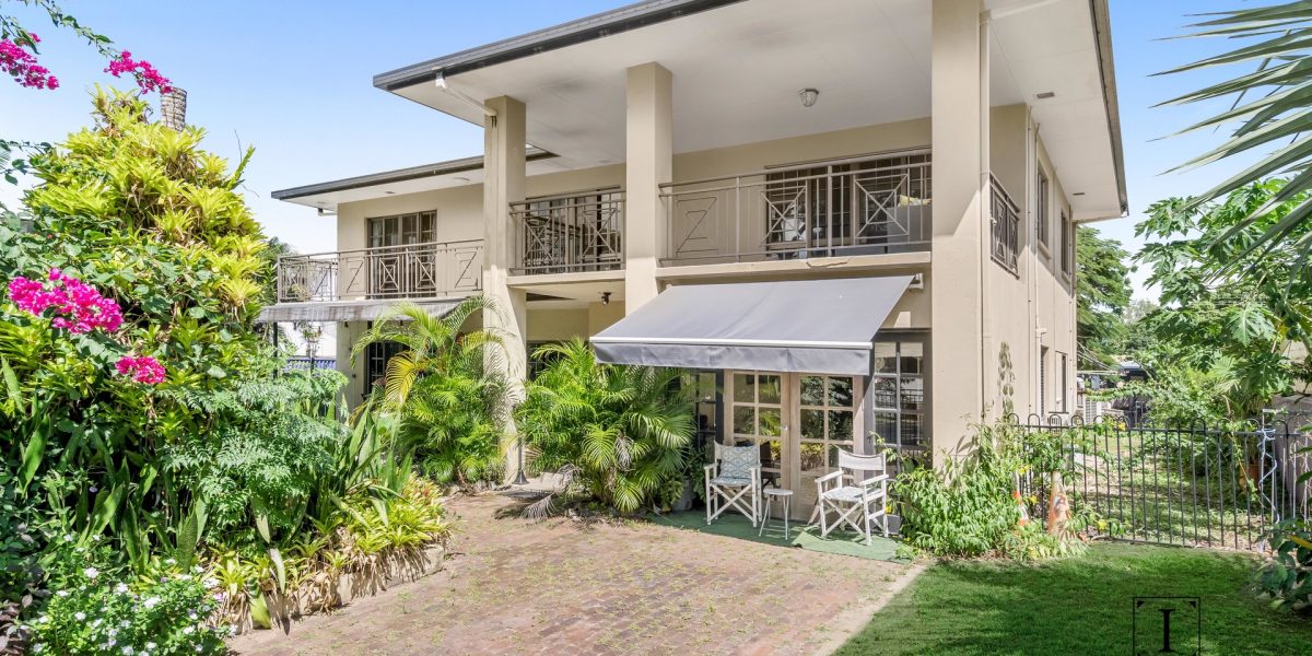 29-31 Casuarina Street, Holloways Beach, QLD 4878 AUS