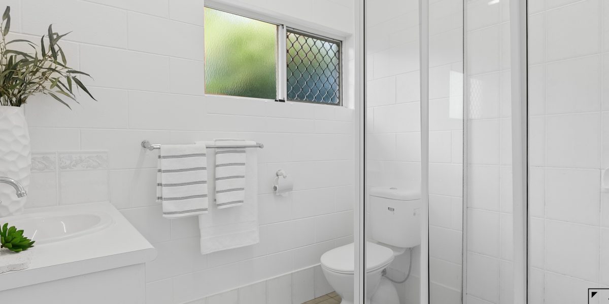 16 Giauca Street, Redlynch, QLD 4870 AUS