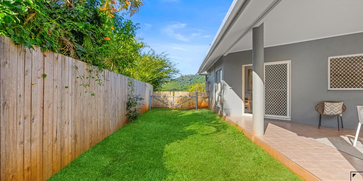 16 Giauca Street, Redlynch, QLD 4870 AUS