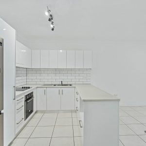 11/5-7 Oyster Court, Trinity Beach, QLD 4879 AUS
