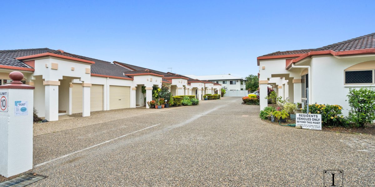 11/5-7 Oyster Court, Trinity Beach, QLD 4879 AUS