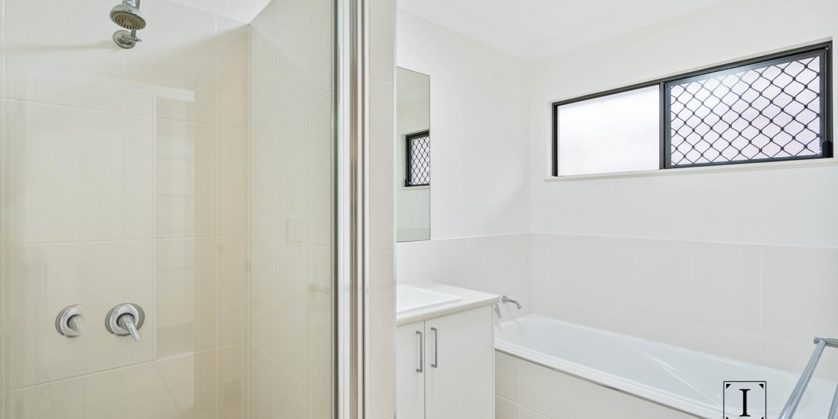 60 Whereat Road, Bentley Park, QLD 4869 AUS