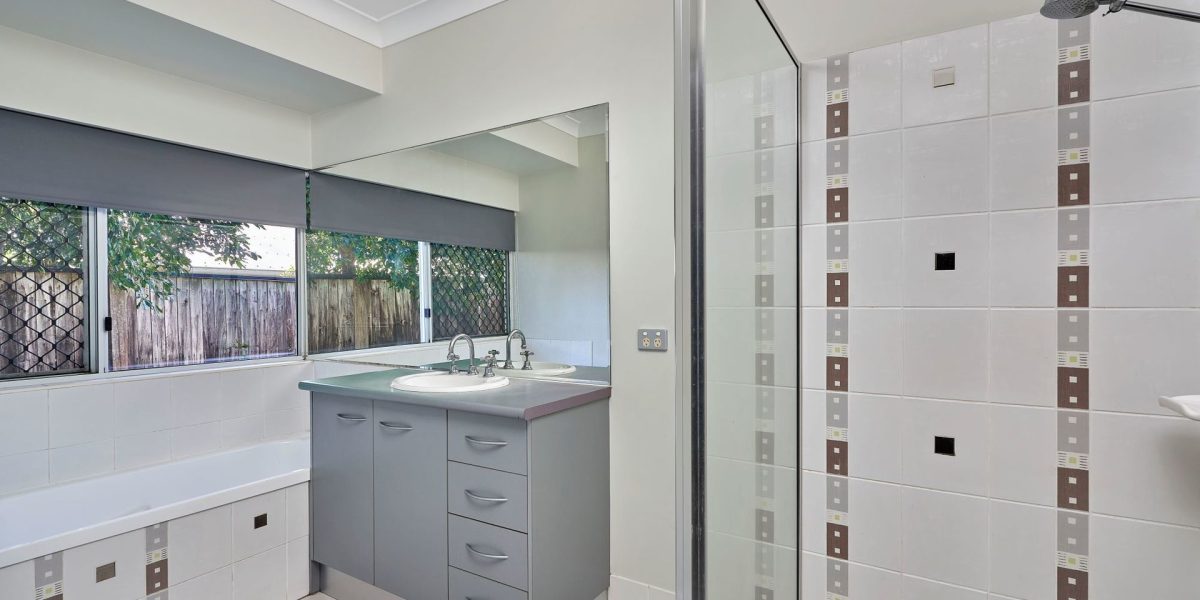 18 MacArthur Close, Palm Cove, QLD 4879 AUS