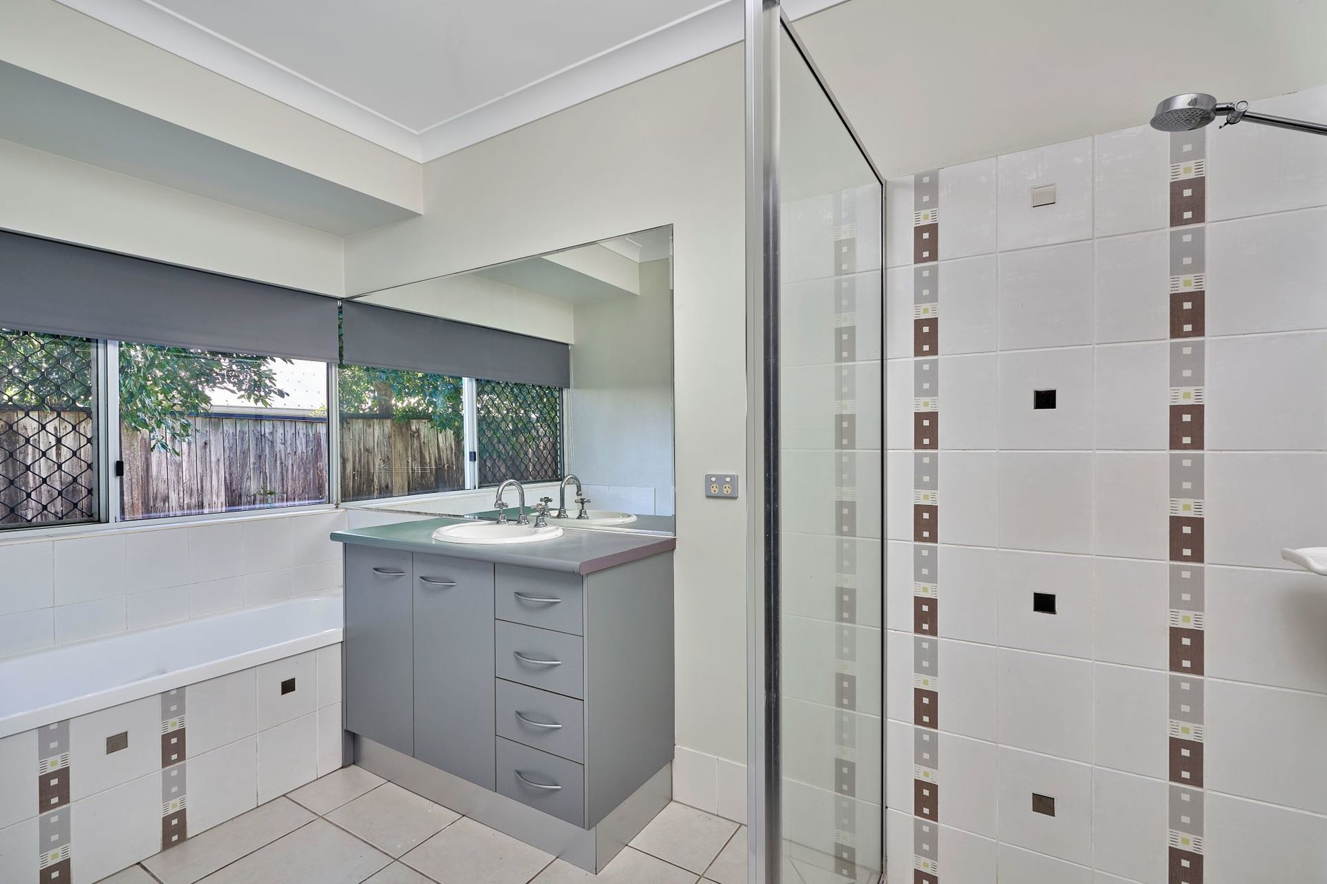 18 MacArthur Close, Palm Cove, QLD 4879 AUS