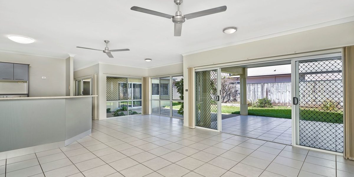 18 MacArthur Close, Palm Cove, QLD 4879 AUS