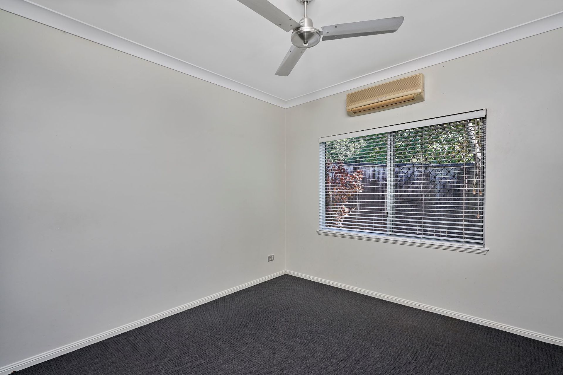 18 MacArthur Close, Palm Cove, QLD 4879 AUS
