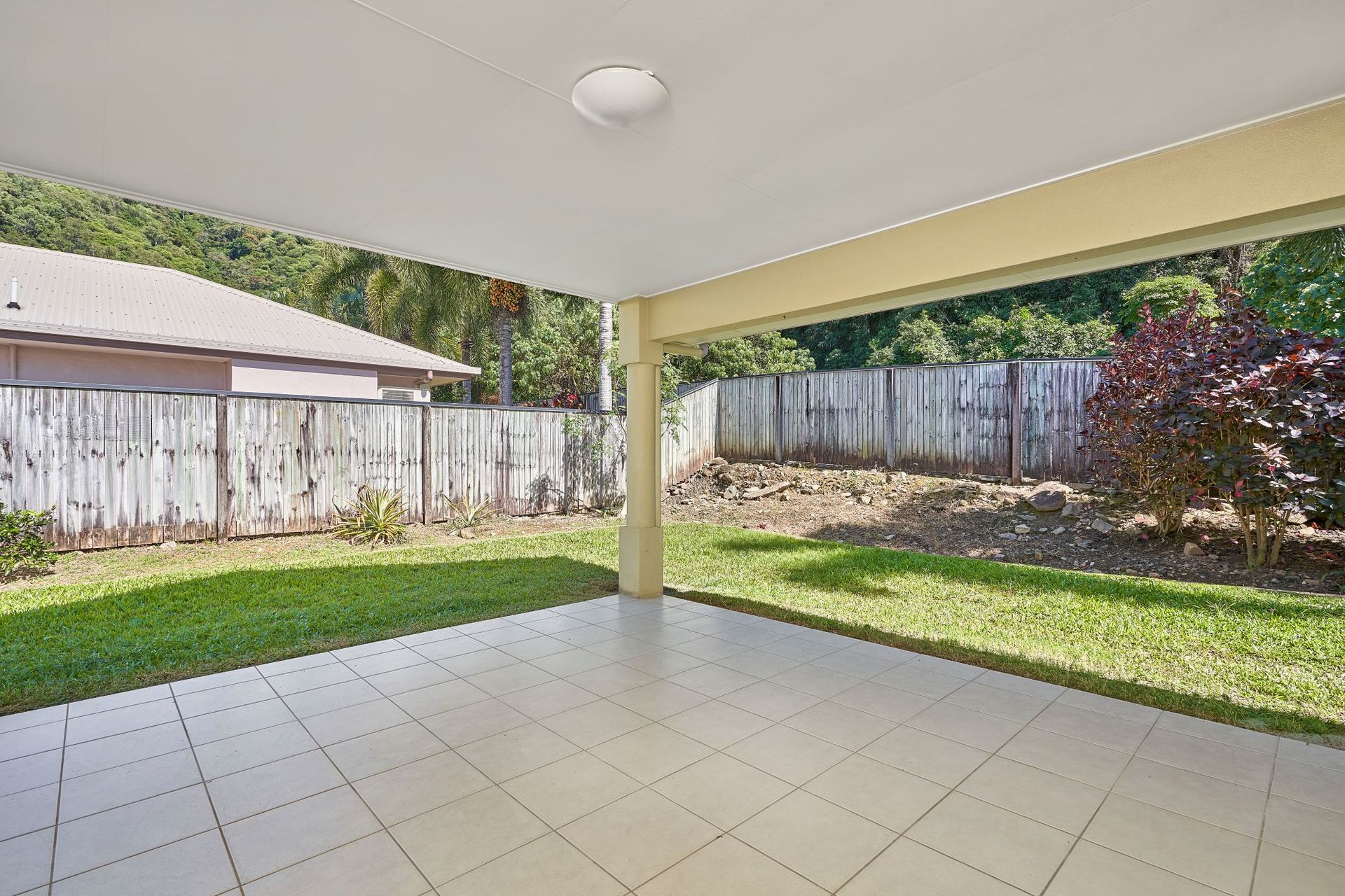 18 MacArthur Close, Palm Cove, QLD 4879 AUS