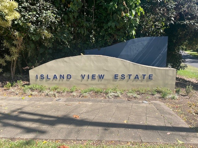 18 MacArthur Close, Palm Cove, QLD 4879 AUS