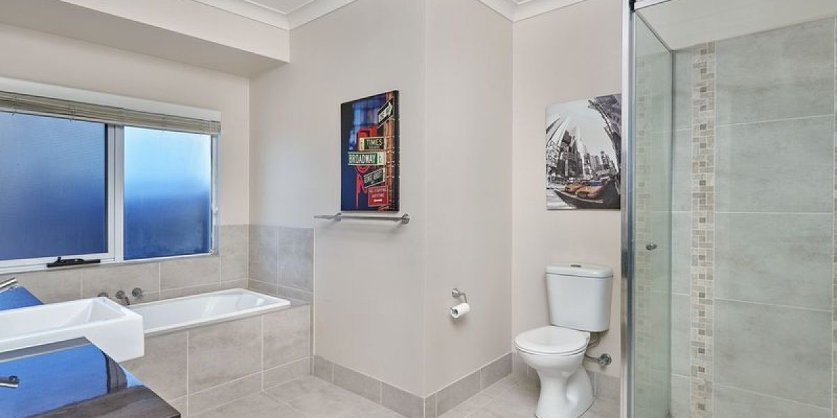 1 Selwyn Circuit, Trinity Park, QLD 4879 AUS