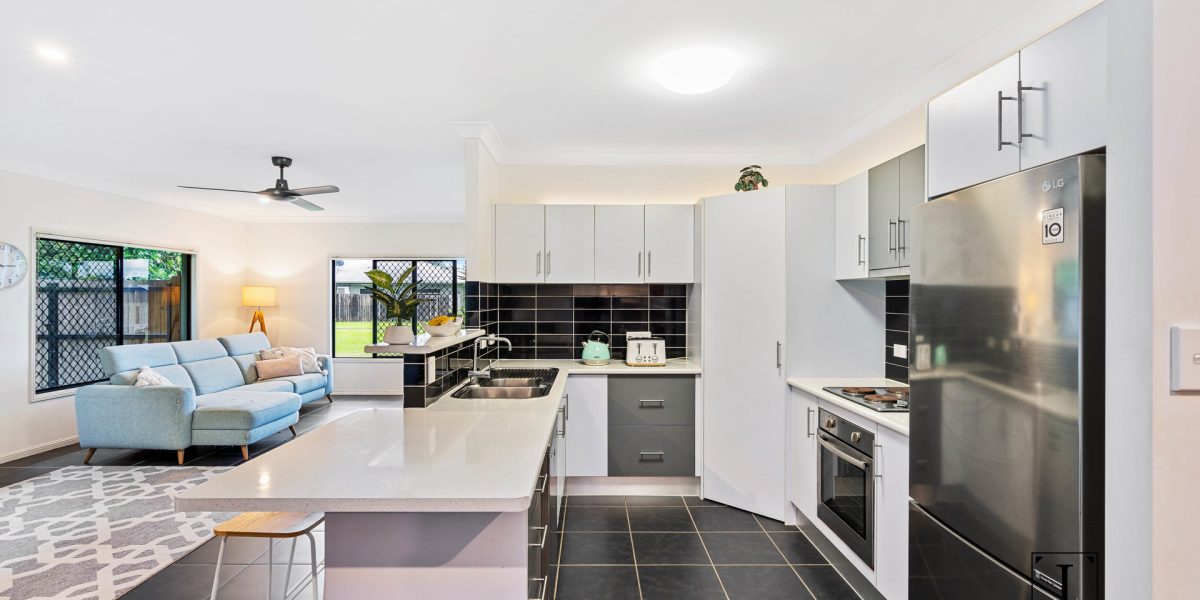 20 Roderick Street, Bentley Park, QLD 4869 AUS