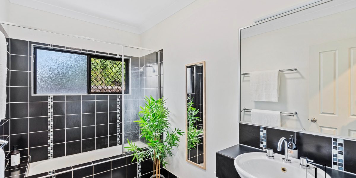 20 Roderick Street, Bentley Park, QLD 4869 AUS