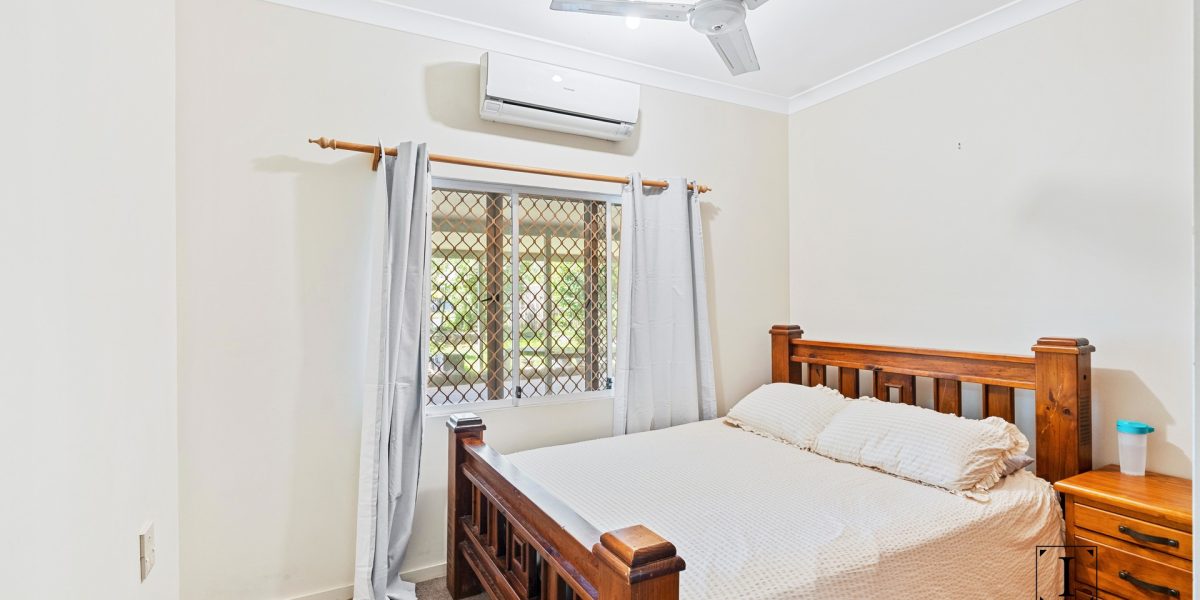 17 Narelle Close, Yorkeys Knob, QLD 4878 AUS