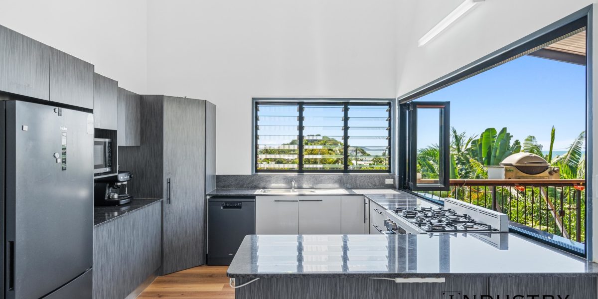 23 Moore Street, Trinity Beach, QLD 4879 AUS