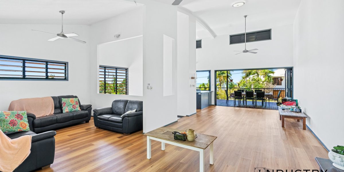 23 Moore Street, Trinity Beach, QLD 4879 AUS