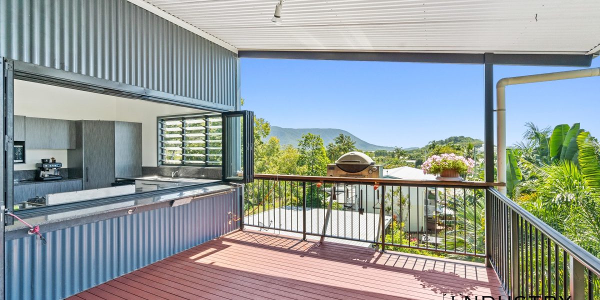 23 Moore Street, Trinity Beach, QLD 4879 AUS