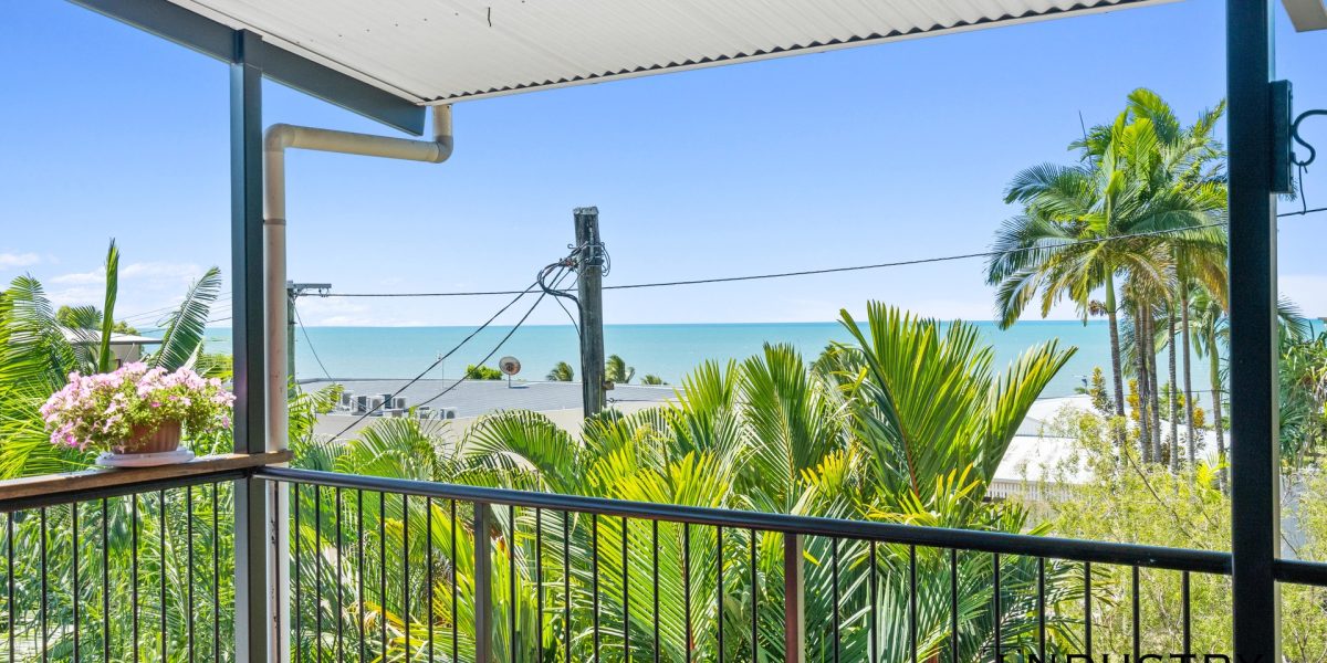 23 Moore Street, Trinity Beach, QLD 4879 AUS