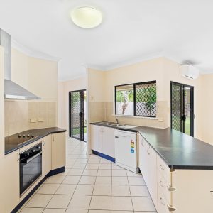 4 Beck Close, Bentley Park, QLD 4869 AUS