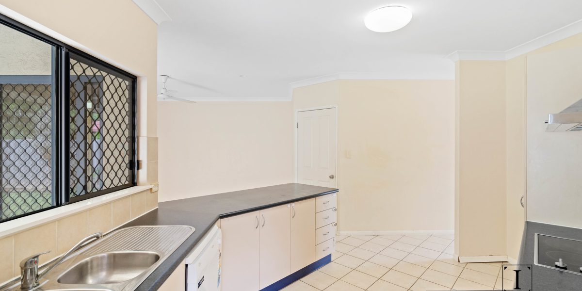 4 Beck Close, Bentley Park, QLD 4869 AUS